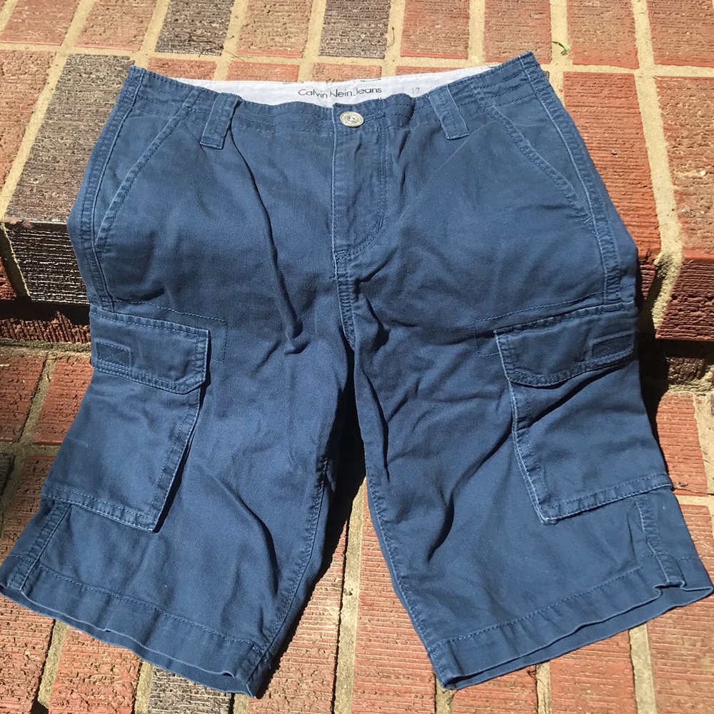 Calvin Klein cargo pocket shorts navy blue size 12